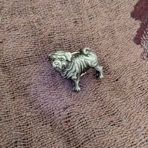 Pug pin
